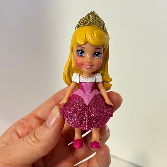 Disney Frozen Elsa Anna and Aurora Pappy Doll Lot Figure PVC Toys Mini Adventure - Picture 5 of 13